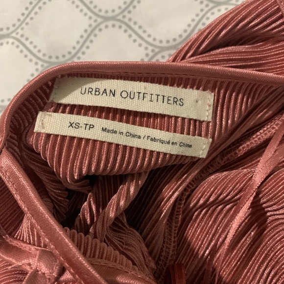 URBAN OUTFITTERS ROMPER! - Picture 2 of 3